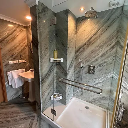 Casa Dos Macieis - Entire Main House, Entire Or Separate Wing Of Main House - Camino Santiago Direct Access & Optional Agritourism Villa Facha